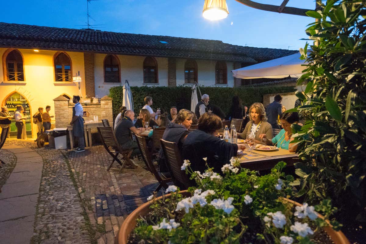 Dal borgo al castello: itinerario culturale e gastronomico alla scoperta di Padernello